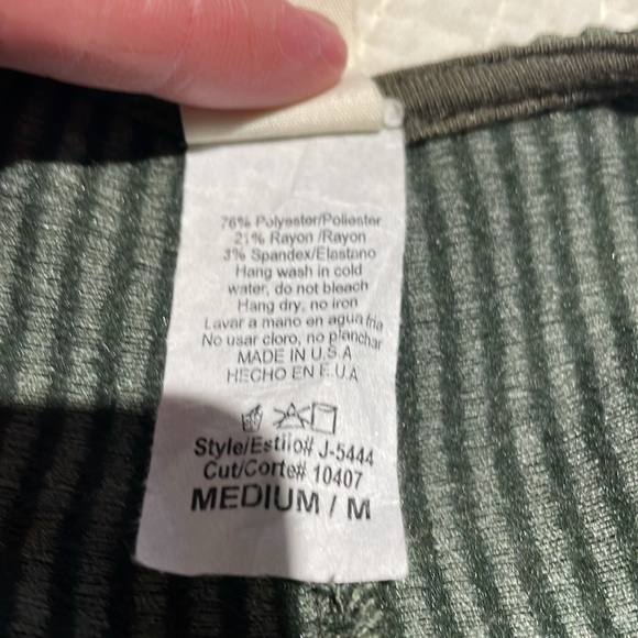 Jumper - Picture 6 of 6